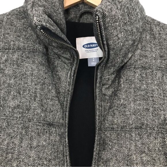 Old Navy Gray Marled Tweed Fleece Lined Zip Up Puffer Vest - Picture 11 of 16